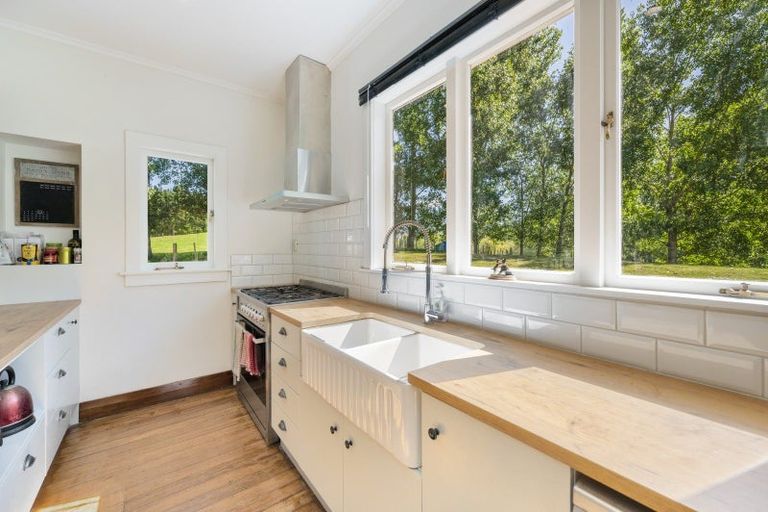 Photo of property in 1914 Kahuranaki Road, Kahuranaki, 4295