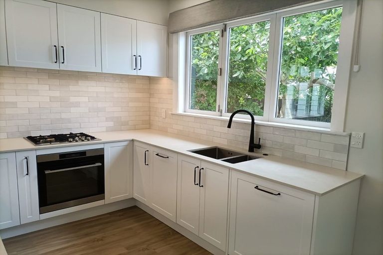 Photo of property in 40 Torridon Road, Miramar, Wellington, 6022