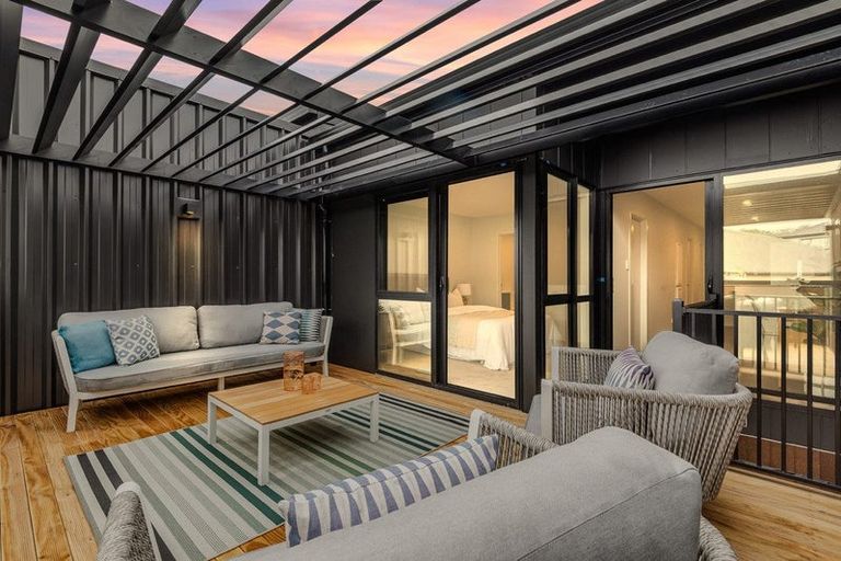 Photo of property in 118 Te Oneroa Way, Long Bay, Auckland, 0630