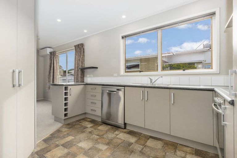 Photo of property in 4 Myrtle Lane, Raumati Beach, Paraparaumu, 5032
