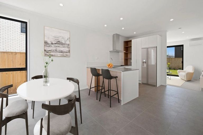 Photo of property in 6 Matamoe Street, Flat Bush, 2019