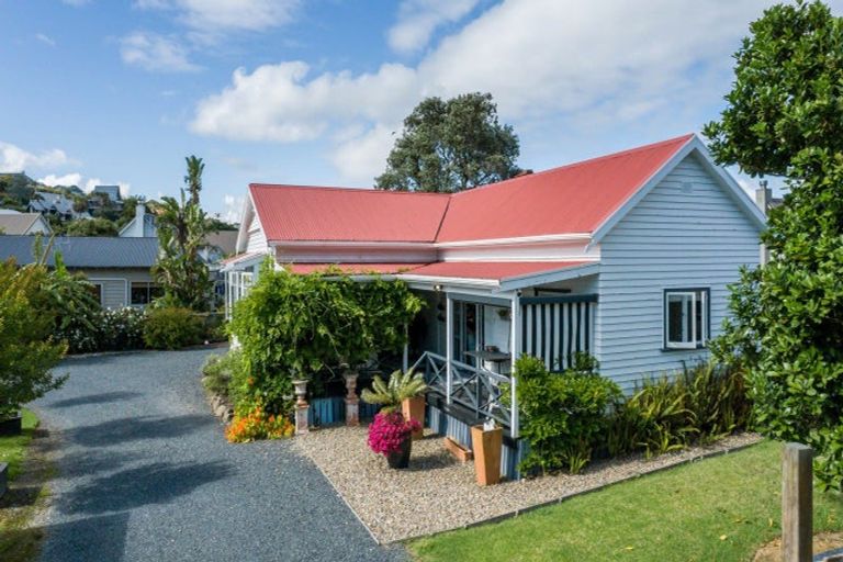 Photo of property in 6 Beresford Street, Russell, 0202