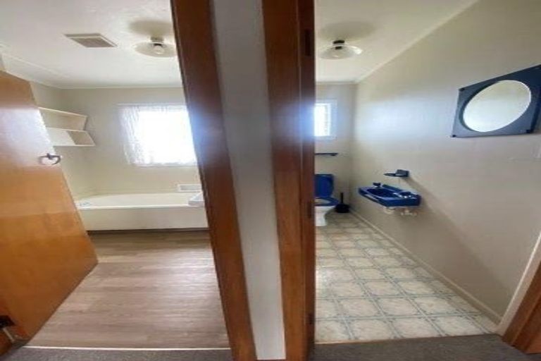 Photo of property in 37 Napier Road, Havelock North, 4130