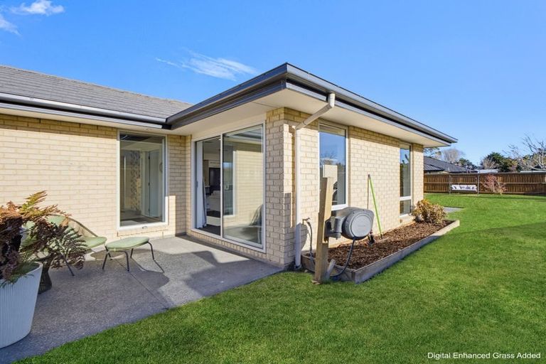 Photo of property in 25 Gilchrist Place, Kaiapoi, 7630