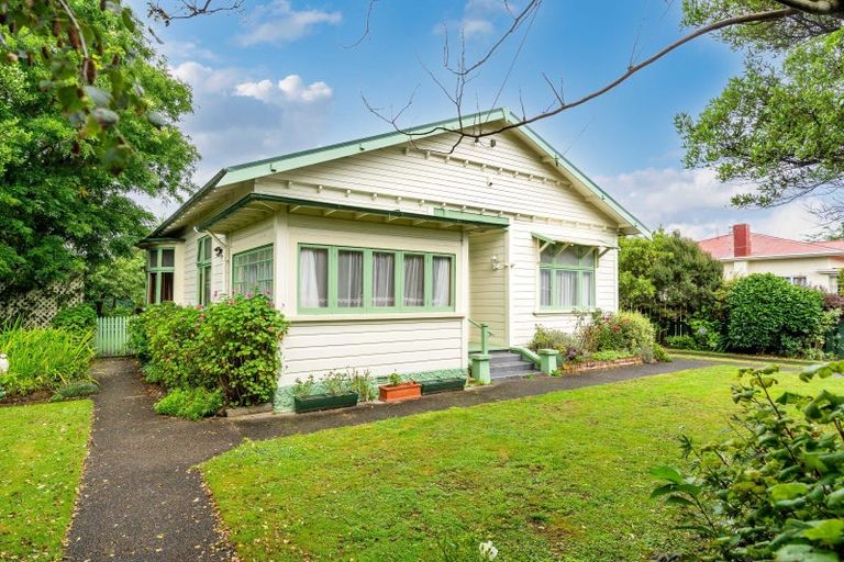 Photo of property in 103 Pembroke Street, Carterton, 5713