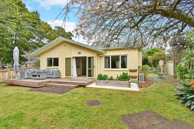 Photo of property in 22 The Glade South, Pukekohe, 2120