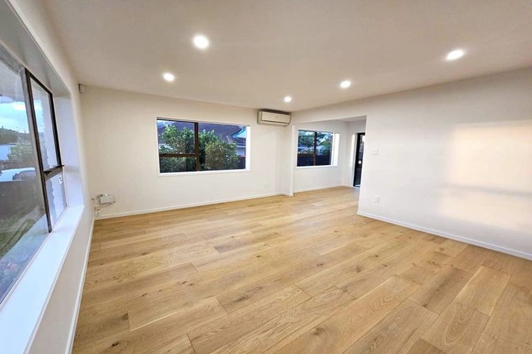 Photo of property in 1/9 Tina Place, Sunnyhills, Auckland, 2010