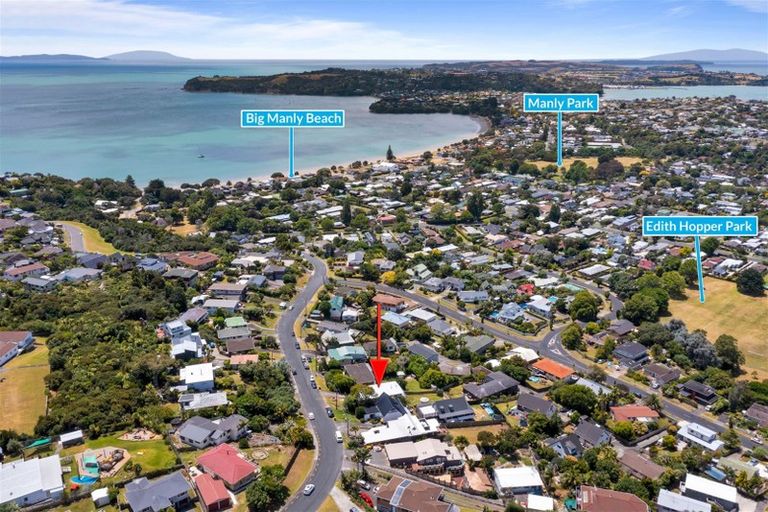 Photo of property in 19 Layton Road, Manly, Whangaparaoa, 0930