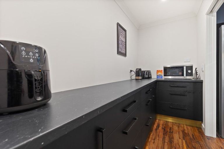 Photo of property in 35 Pinot Crescent, Ohau, 5570