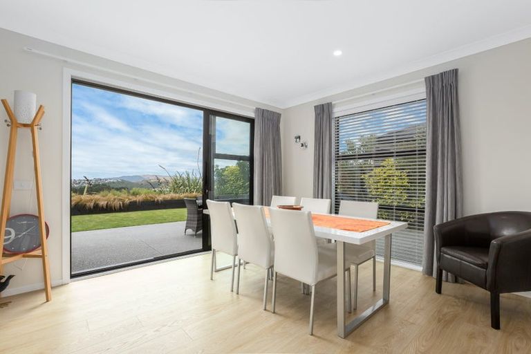 Photo of property in 3 Kaiaho Close, Aotea, Porirua, 5024