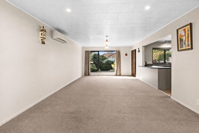 Photo of property in 2/400 Ikanui Road, Frimley, Hastings, 4120