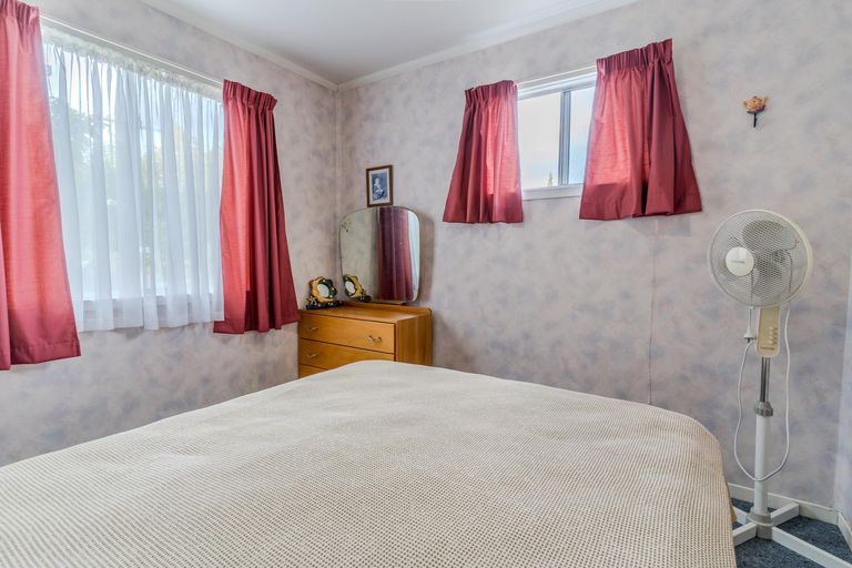 Photo of property in 15 Falstone Crescent, Twizel, 7901