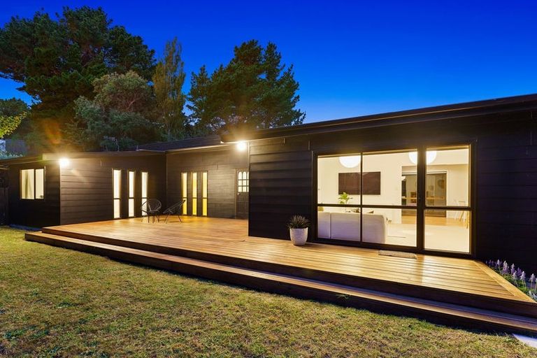 Photo of property in 27 Fincham Road, Raumati Beach, Paraparaumu, 5032