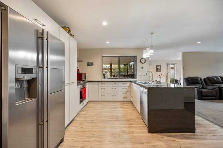 Photo of property in 8 Albert Sheppard Close, Yaldhurst, Christchurch, 8042