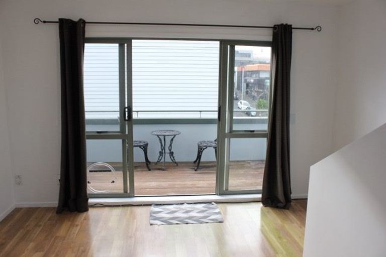 Photo of property in 8/10 Ruru Street, Eden Terrace, Auckland, 1021