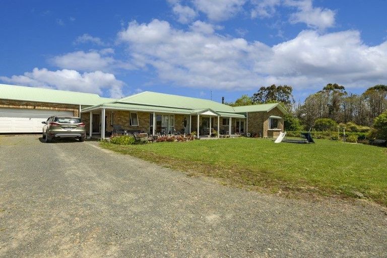 Photo of property in 5 Batkin Road, Hunua, Papakura, 2584