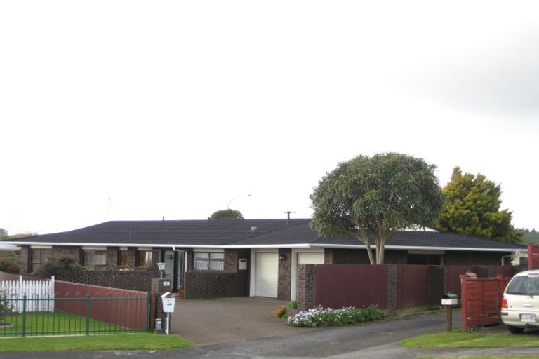 Photo of property in 18 Bronte Place, Whalers Gate, New Plymouth, 4310