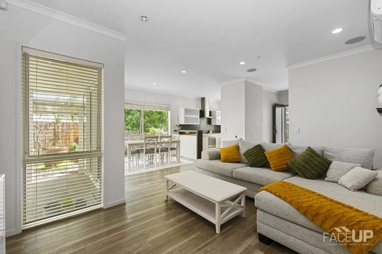 Photo of property in 10 Toheroa Street, Hobsonville, Auckland, 0616