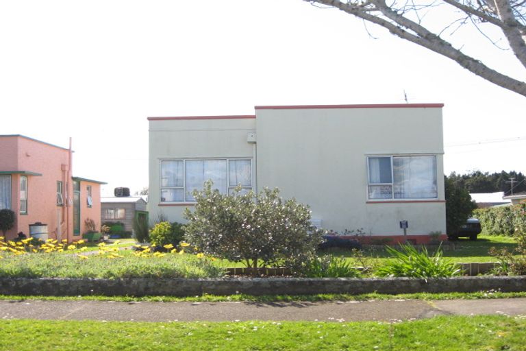 Photo of property in 9 Exeter Street, Brooklands, New Plymouth, 4310