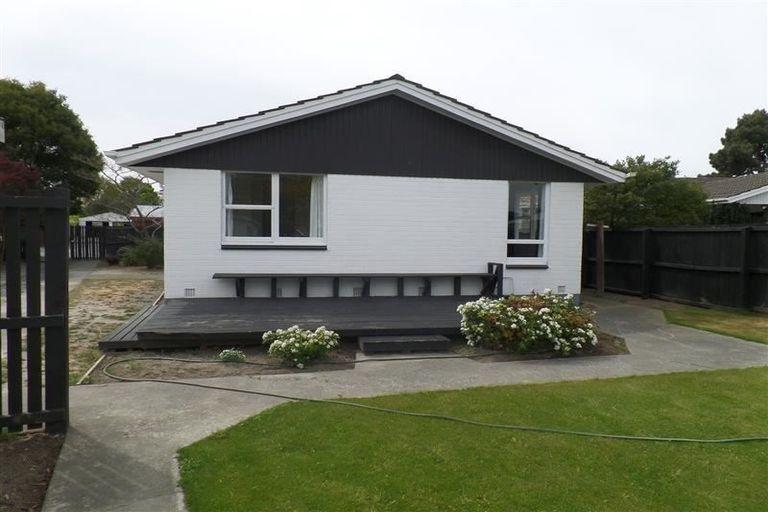 Photo of property in 39 Ashwood Street, Parklands, Christchurch, 8083