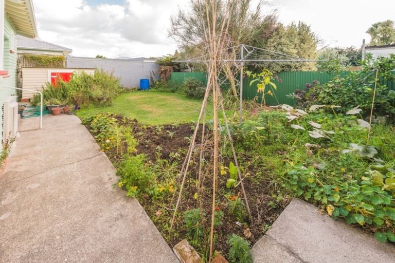 Photo of property in 28 Niblett Street, Whanganui, 4500