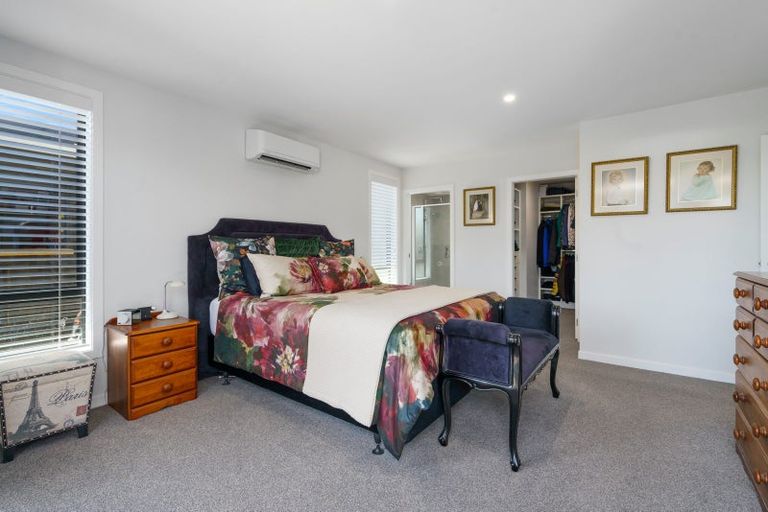 Photo of property in 13 Webber Street, Cambridge, 3434