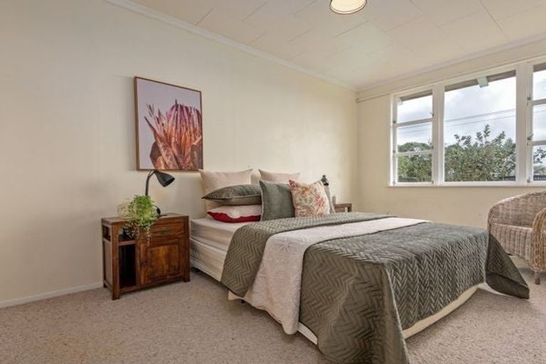 Photo of property in 10 Matipo Street, Tokomaru, Palmerston North, 4474