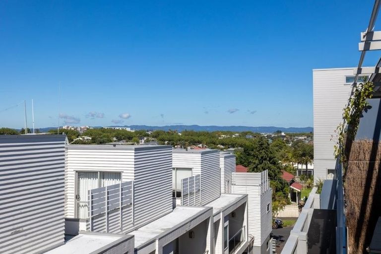 Photo of property in 1d/2 Dickens Street, Grey Lynn, Auckland, 1021