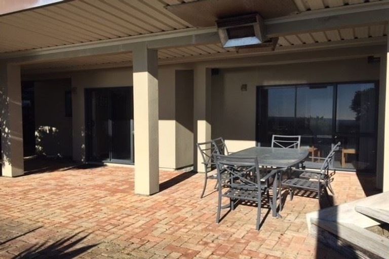 Photo of property in 351 Oceanbeach Road, Mount Maunganui, 3116