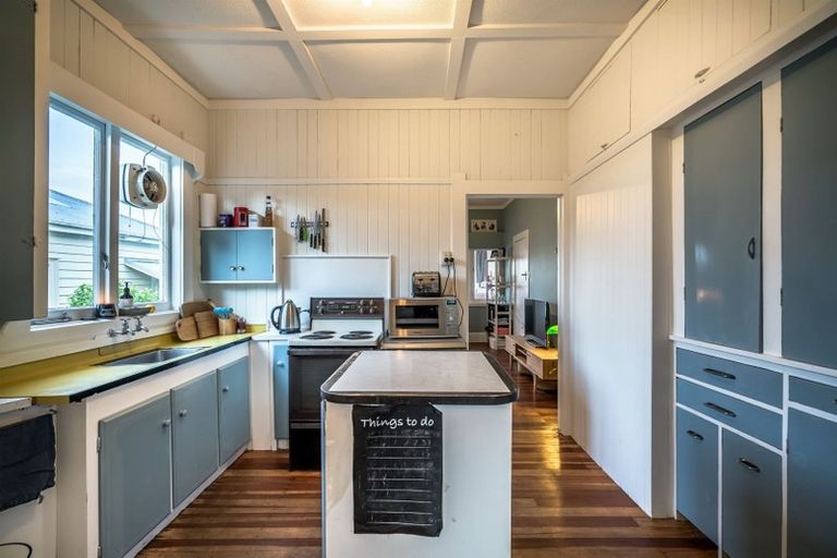 Photo of property in 14 Richmond Avenue, Northcote Point, Auckland, 0627