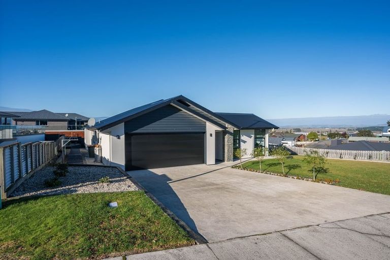 Photo of property in 36 Mcneil Street, Balclutha, 9230