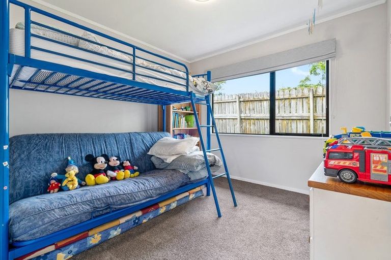 Photo of property in 8 Kuripaka Crescent, The Gardens, Auckland, 2105