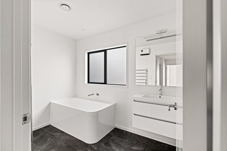 Photo of property in 7a Murray Street, Bell Block, New Plymouth, 4312