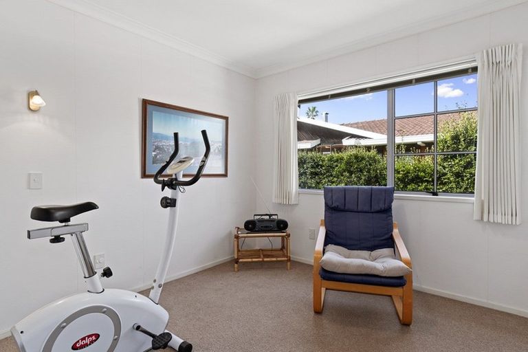 Photo of property in 11 Shaw Place, Matua, Tauranga, 3110