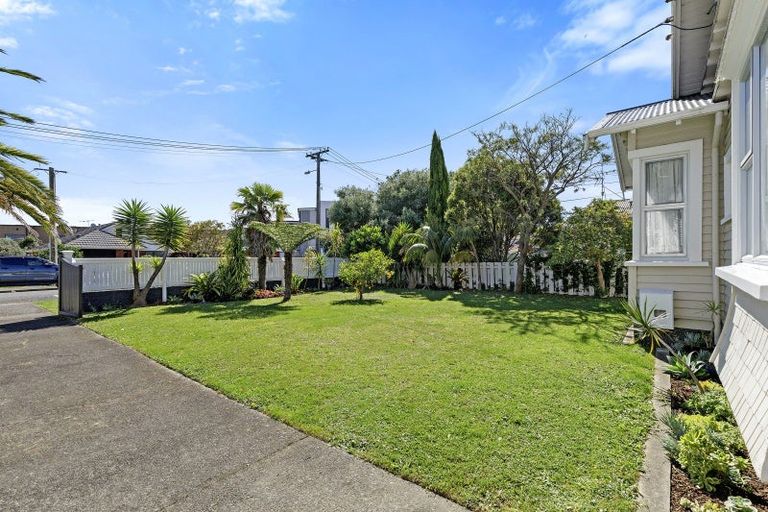 Photo of property in 12 Cressy Street, Waterloo, Lower Hutt, 5011