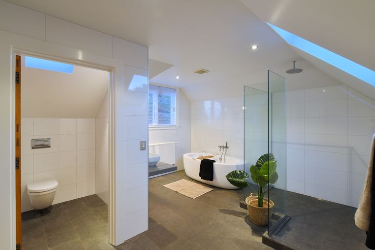 Photo of property in 103 Hackthorne Road, Cashmere, Christchurch, 8022