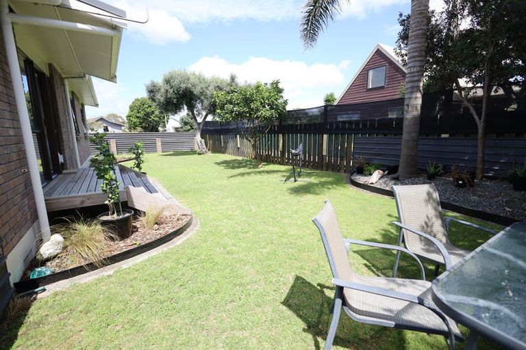 Photo of property in 15 Topaz Drive, Papamoa Beach, Papamoa, 3118