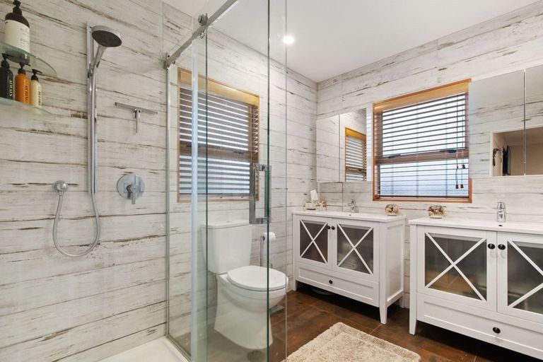 Photo of property in 101 Leighton Road, Whangamata, 3620