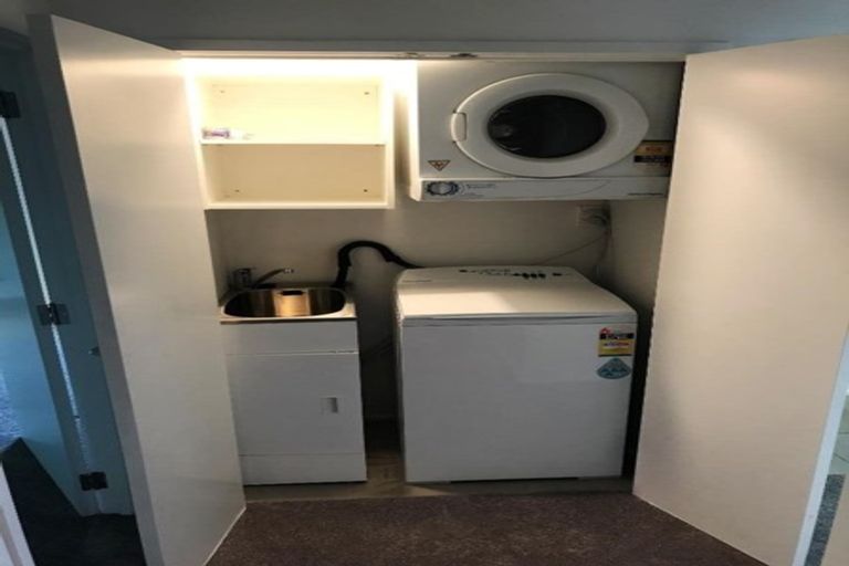 Photo of property in 17/2 Onslow Road, Khandallah, Wellington, 6035