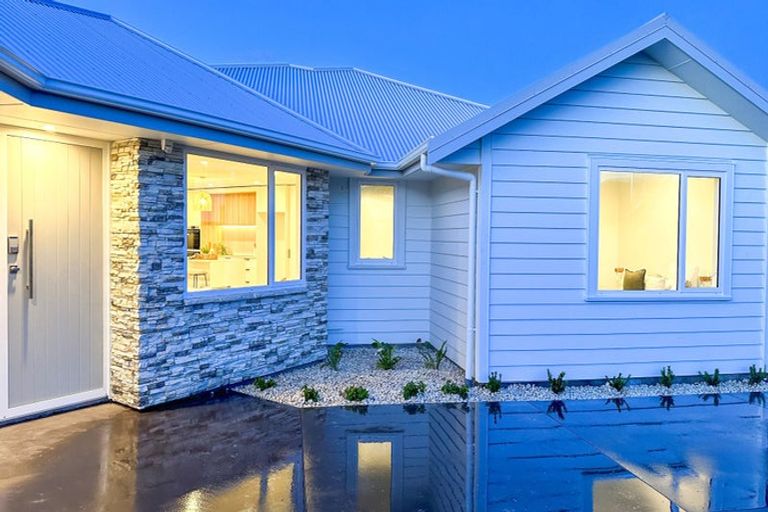 Photo of property in 69 Freedom Drive, Kelvin Grove, Palmerston North, 4414