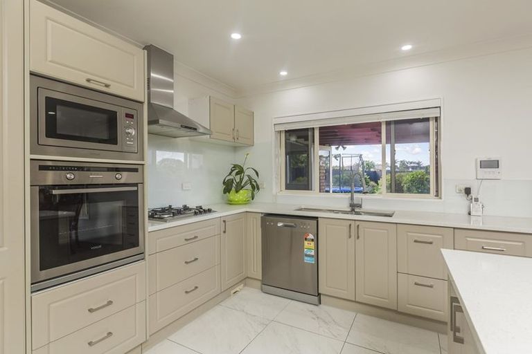 Photo of property in 6 Waione Court, Takanini, 2112