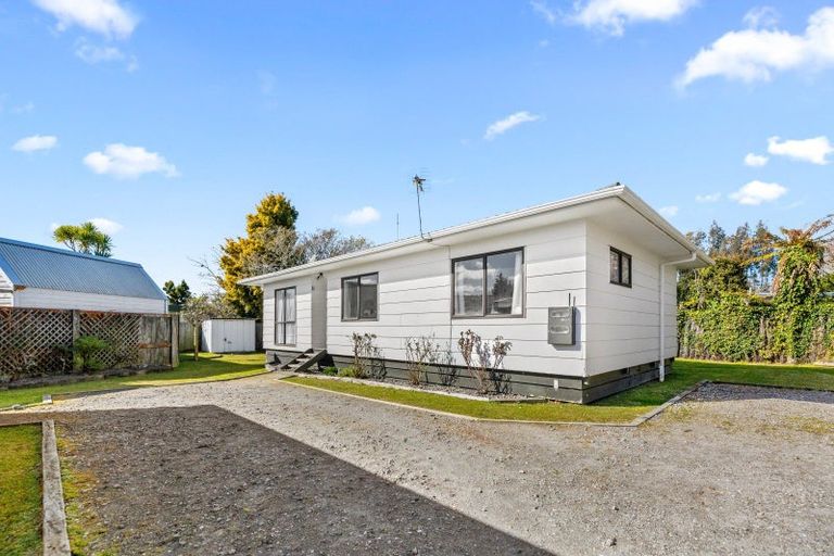 Photo of property in 30c Charles Road, Hannahs Bay, Rotorua, 3010