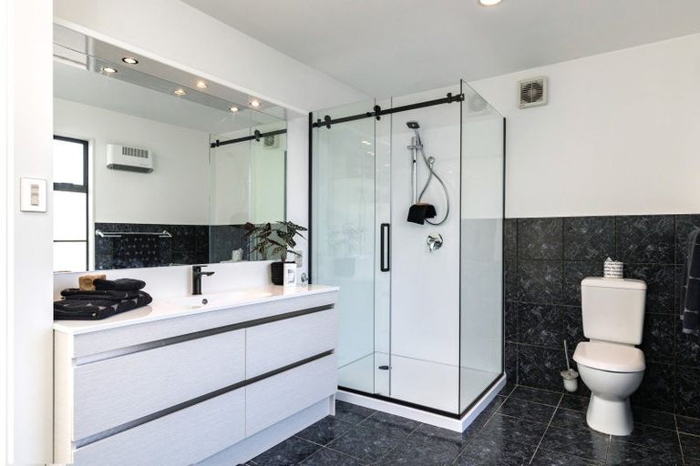 Photo of property in 2b Carr Street, Blenheim, 7201