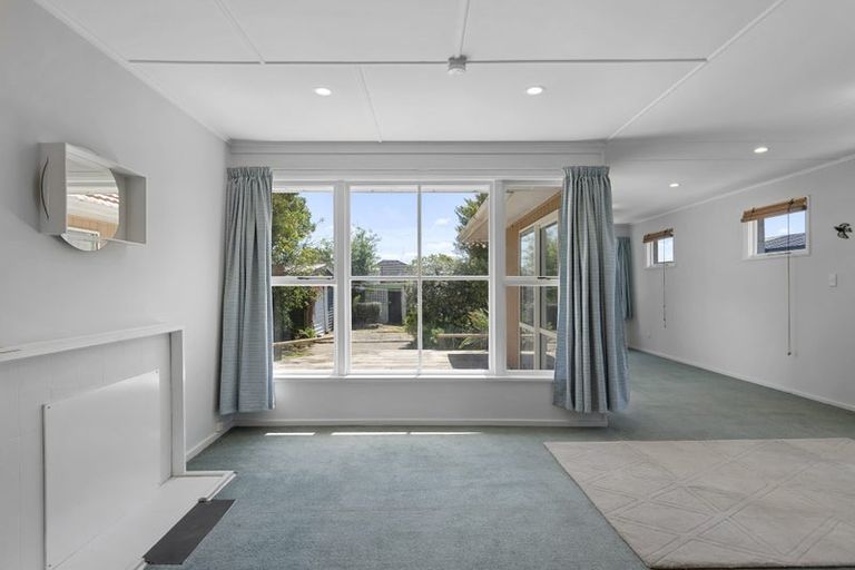 Photo of property in 23 Carisbrooke Street, Aranui, Christchurch, 8061