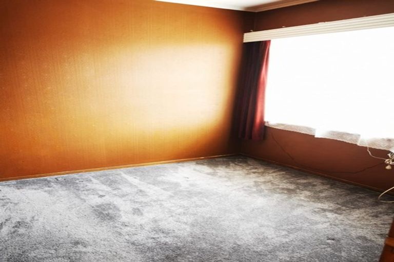 Photo of property in 2/430 Mount Albert Road, Mount Roskill, Auckland, 1041