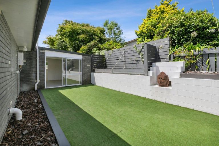 Photo of property in 12 Ainslee Street, Highlands Park, New Plymouth, 4312