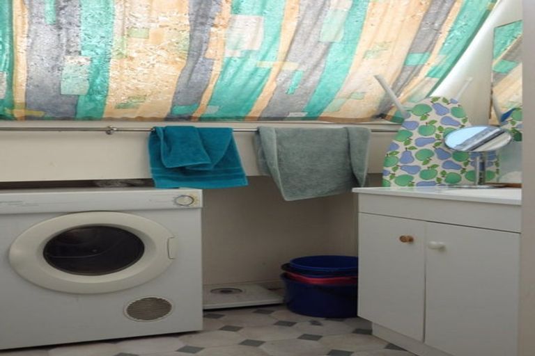 Photo of property in 8 Titan Street, North Dunedin, Dunedin, 9016