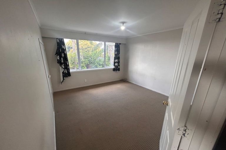 Photo of property in 265 Te Atatu Road, Te Atatu South, Auckland, 0610