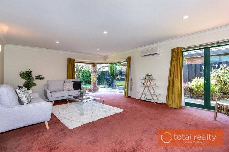 Photo of property in 28 Riverton Terrace, Halswell, Christchurch, 8025