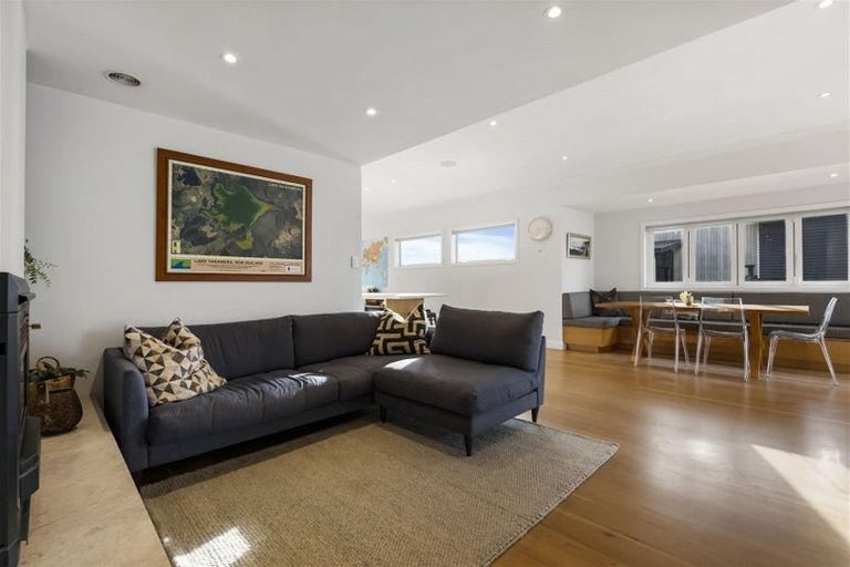 Photo of property in 136 Mellons Bay Road, Mellons Bay, Auckland, 2014